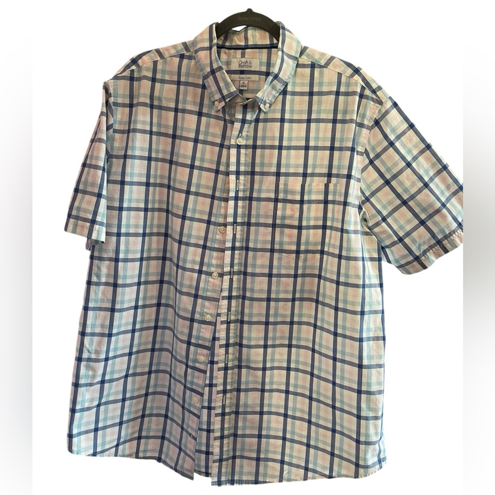 Men’s casual button down shirt